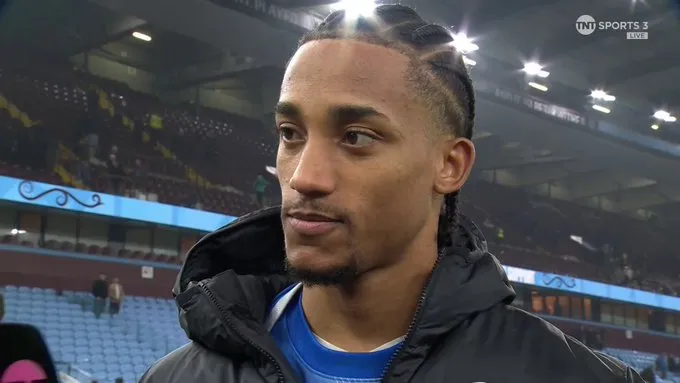 佩德罗：很高兴上演第一个正式的帽子戏法，所以跳了段桑巴