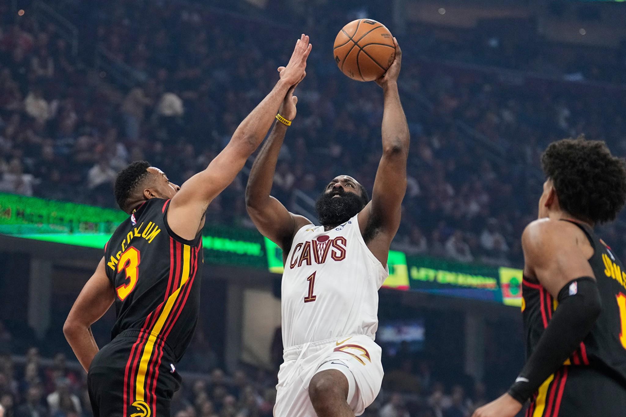 开云体育官网-哈登21+5+4，骑士擒鹰12战10胜！3人20+搅局东部排名仍手握主动权